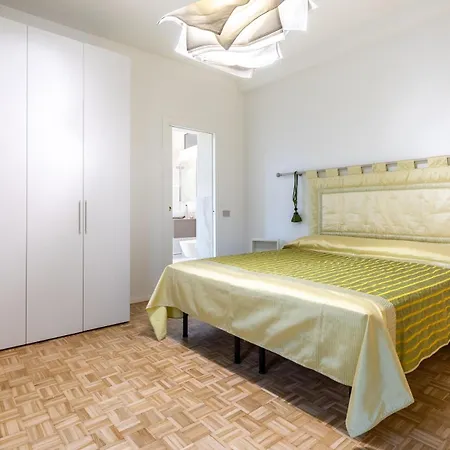 Dimora San Teobaldo Apartment *