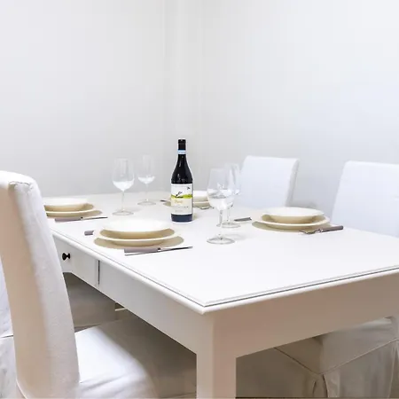 Dimora San Teobaldo Apartment *